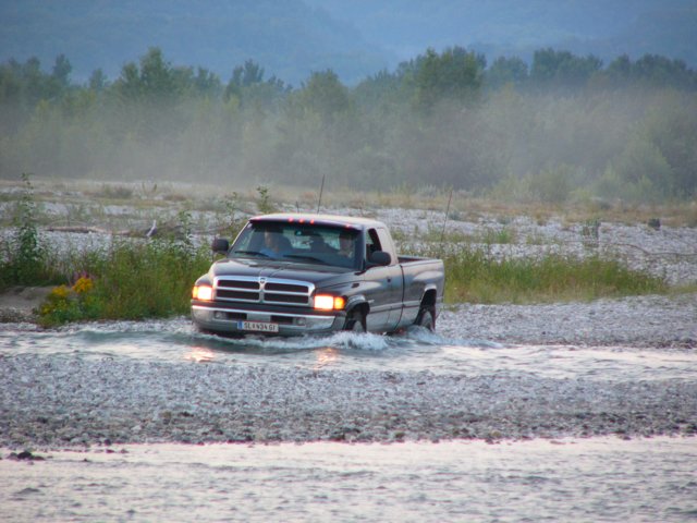 picture042.jpg